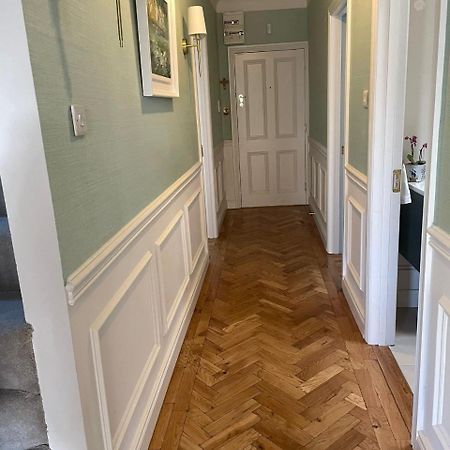 Deansgrange Road Bed & Breakfast Блекрок Екстериор снимка